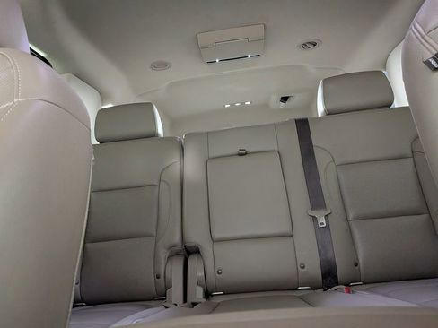 Used 2019 GMC Yukon XL SLT w/ Open Road Package image 29