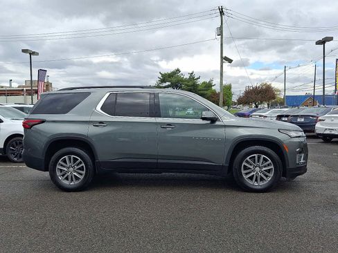 Used 2023 Chevrolet Traverse LT AWD/4WD image 8