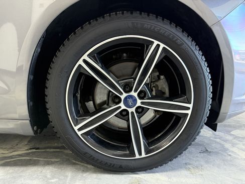 Used 2014 Ford Fusion SE w/ Equipment Group 202A image 29