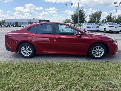 Used 2025 Toyota Camry LE AWD/4WD image 6