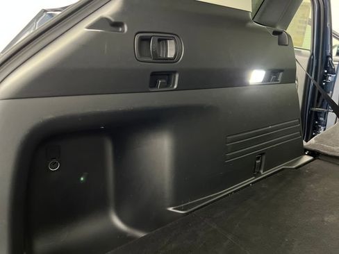 Used 2025 MAZDA CX-50 AWD 2.5 S w/ Premium Package image 30