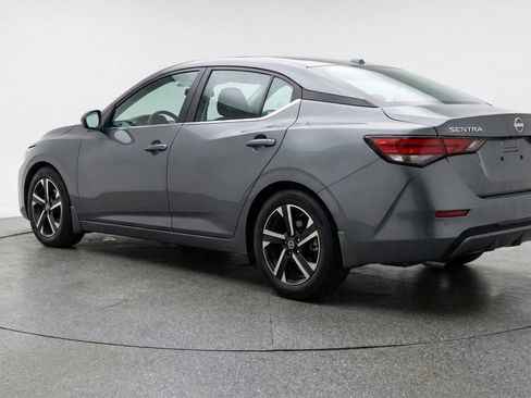 Used 2025 Nissan Sentra SV FWD image 5