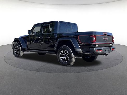 Certified 2024 Jeep Gladiator Rubicon w/ Technology Group image 3