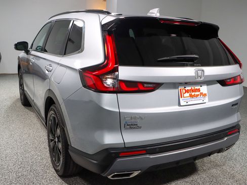 Used 2023 Honda CR-V Sport Touring image 9