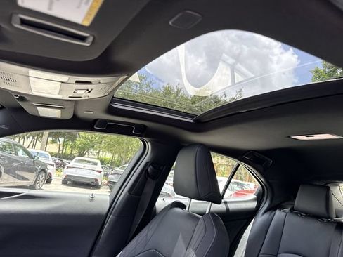 Used 2025 Lexus UX 300h AWD w/ Accessory Package (Z2) image 22