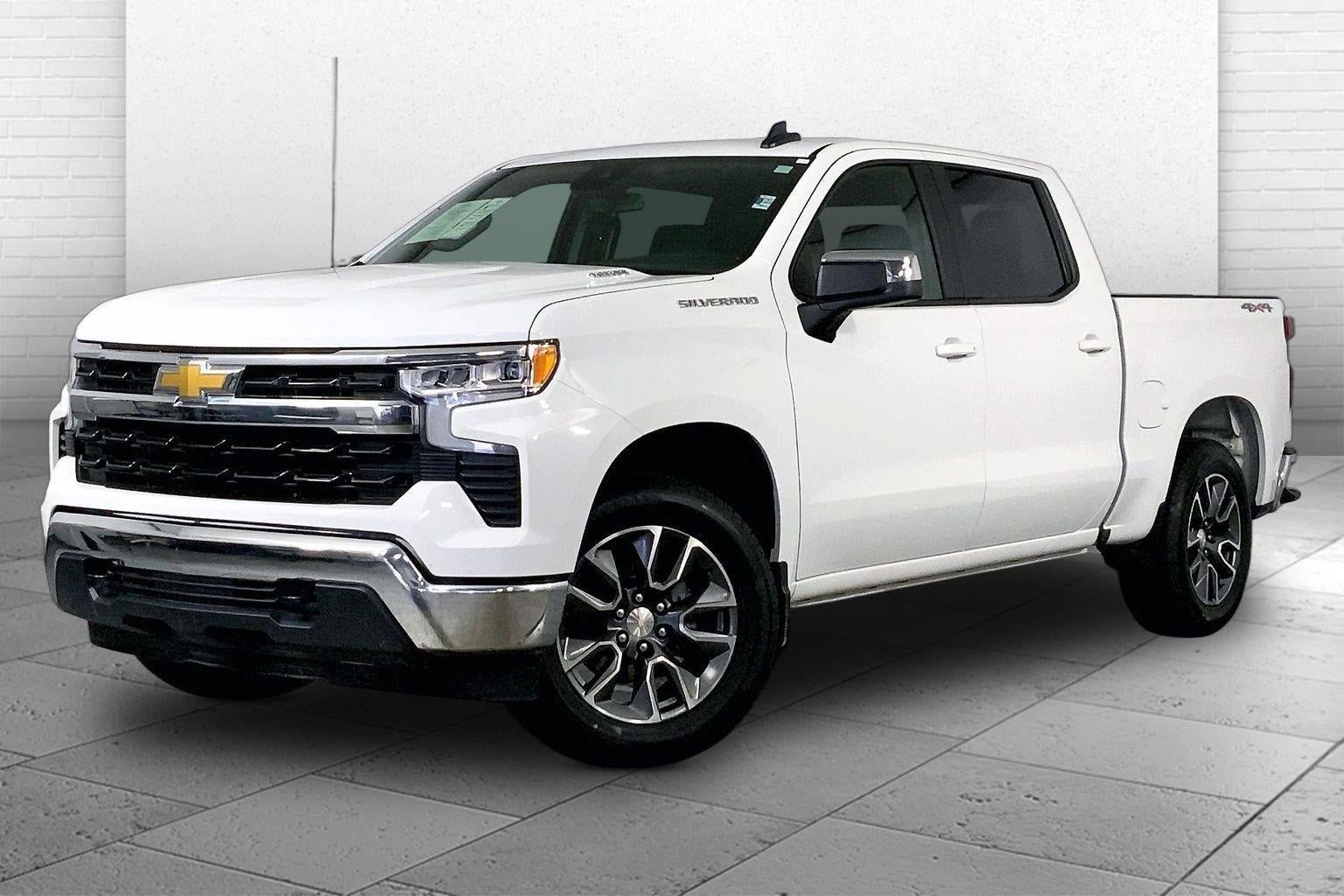 Used 2024 Chevrolet Silverado 1500 LT AWD/4WD image 12