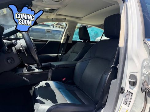 Used 2021 Lexus ES 300h FWD image 13