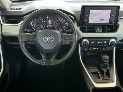 Used 2019 Toyota RAV4 XLE w/ Convenience Package image 13