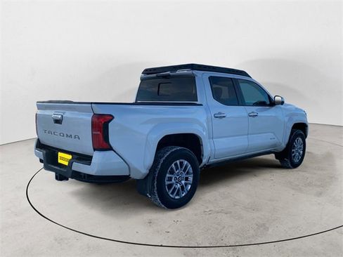 Used 2024 Toyota Tacoma Limited image 5