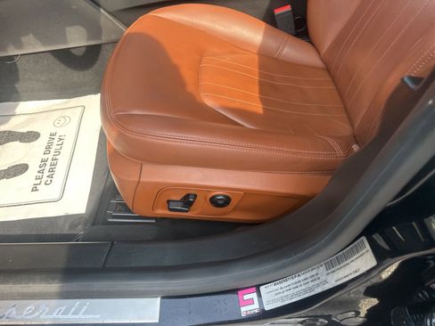 Used 2017 Maserati Ghibli S image 17