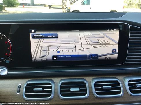 Used 2025 Mercedes-Benz GLE 450 4MATIC Coupe image 16