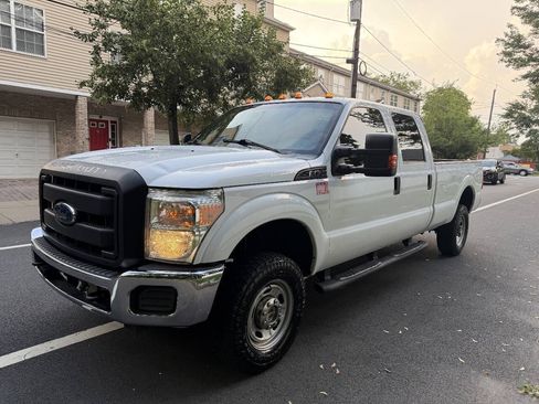 Used 2016 Ford F350 XL AWD/4WD image 2