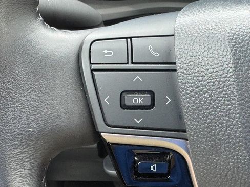 Used 2026 Toyota Camry XLE FWD image 27
