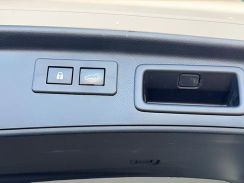 Used 2023 Subaru Forester Touring w/ Popular Package #2 image 27