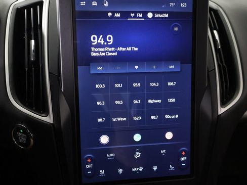 Used 2024 Ford Edge SEL w/ Convenience Package AWD/4WD image 44