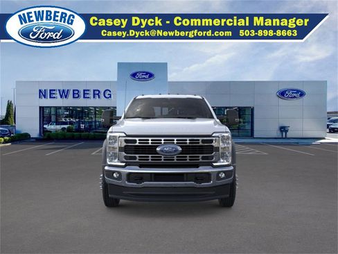 New 2026 Ford F550 4x4 Crew Cab image 2