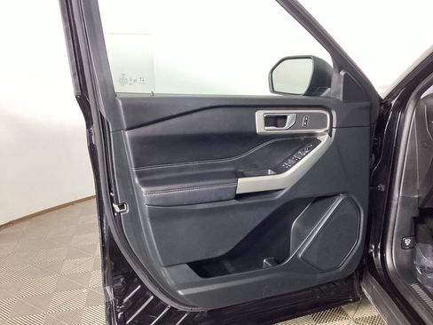 Certified 2023 Ford Explorer XLT w/ Equipment Group 202A AWD/4WD image 16