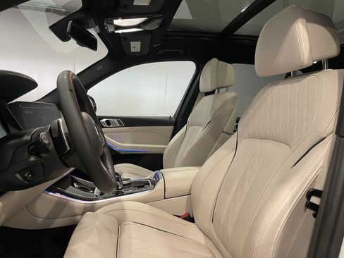 Used 2023 BMW X5 xDrive40i w/ M Sport Package AWD/4WD image 14