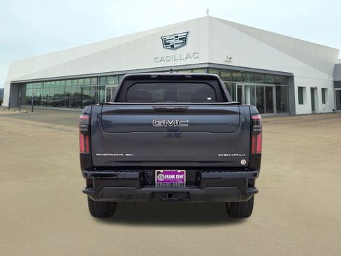 Used 2025 GMC Sierra EV Denali AWD/4WD image 5