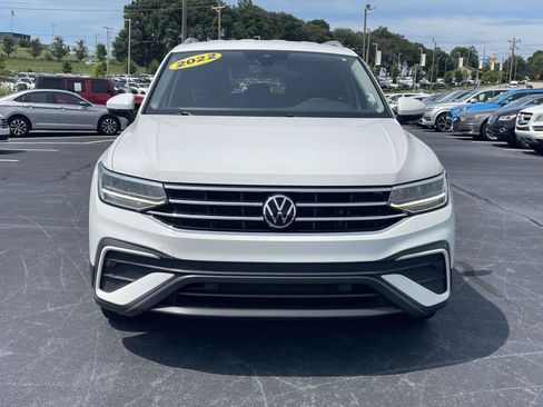 Used 2022 Volkswagen Tiguan SE AWD/4WD image 2