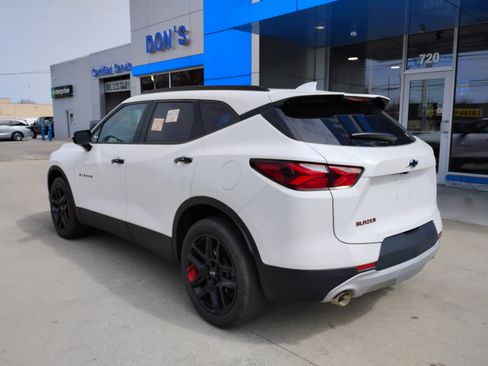 Used 2021 Chevrolet Blazer LT w/ Redline Edition image 2