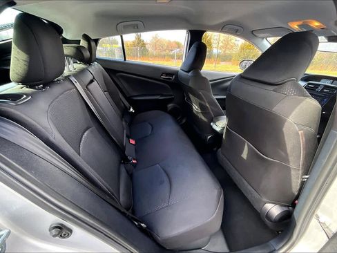 Used 2019 Toyota Prius LE w/ Carpet Mat Package image 19