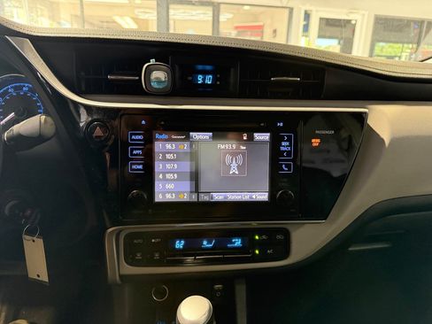 Used 2017 Toyota Corolla LE w/ LE Premium Package FWD image 15
