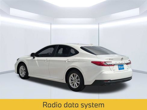 Used 2025 Toyota Camry LE FWD image 4