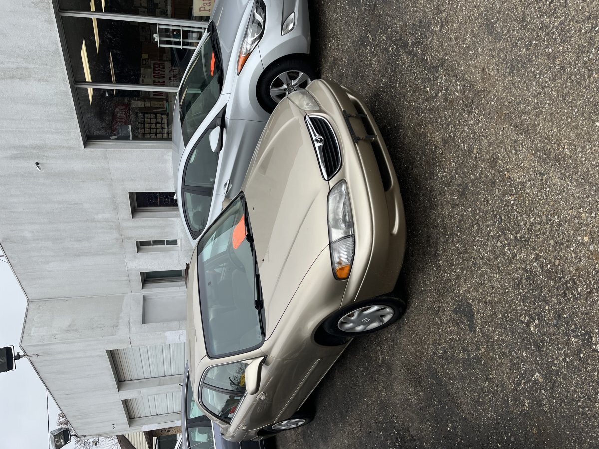 Used 1998 MAZDA 626 FWD image 2