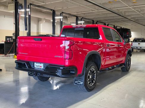 Used 2023 Chevrolet Silverado 1500 ZR2 w/ Technology Package AWD/4WD image 7
