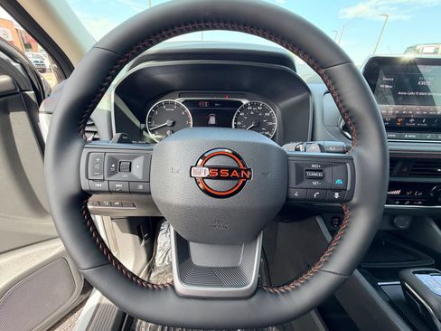 New 2026 Nissan Rogue SV AWD/4WD image 17