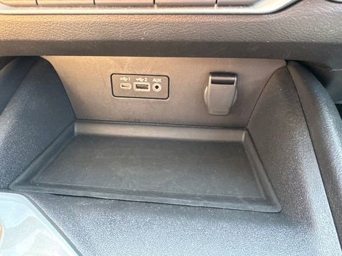 Used 2025 Nissan Altima 2.5 SV FWD image 15