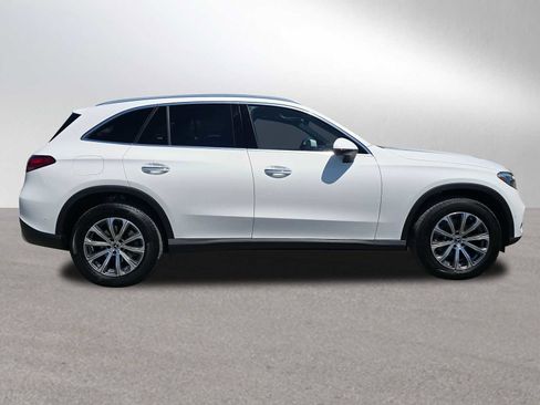 Used 2026 Mercedes-Benz GLC 300 4MATIC image 2