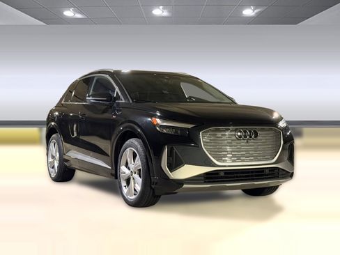 Certified 2023 Audi Q4 e-tron Premium Plus w/ Premium Plus AWD/4WD image 7