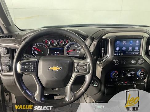 Used 2021 Chevrolet Silverado 1500 LT AWD/4WD image 13