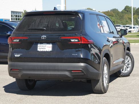 Used 2026 Toyota Grand Highlander AWD Hybrid image 11
