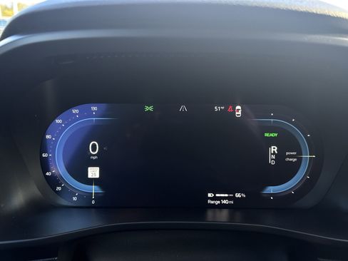 Used 2023 Volvo C40 P8 Recharge Ultimate image 11