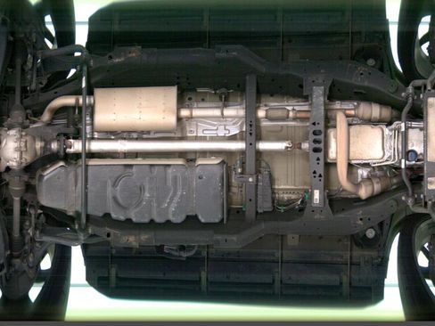 Used 2021 Chevrolet Suburban RST w/ Luxury Package RWD image 6