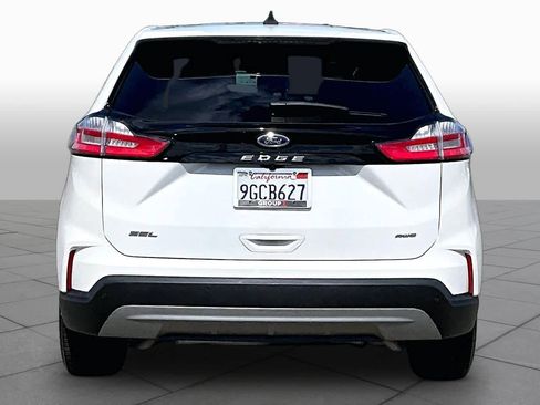 Used 2022 Ford Edge SEL w/ Convenience Package AWD/4WD image 4