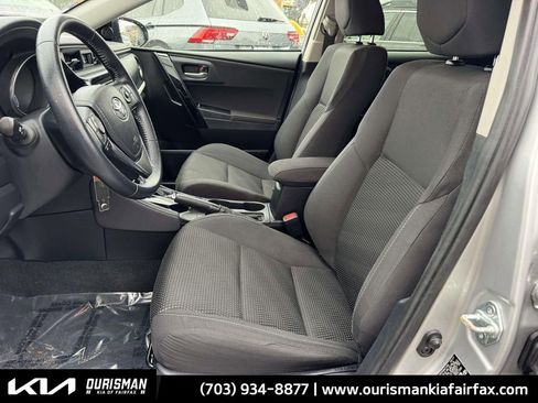 Used 2018 Toyota Corolla iM image 20