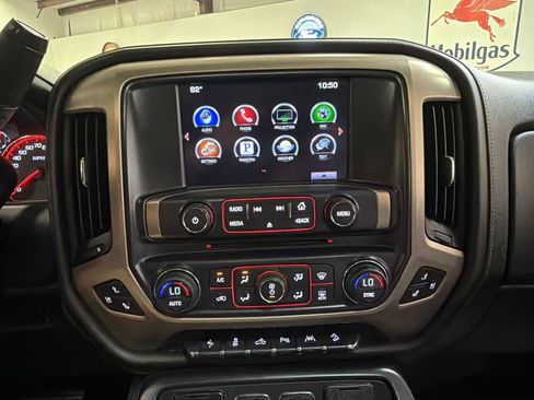 Used 2016 GMC Sierra 1500 Denali w/ Enhanced Driver Alert Package AWD/4WD image 20
