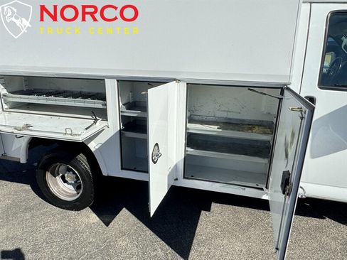 Used 2019 Chevrolet Express 3500 3500 w/ Power Convenience Package image 3