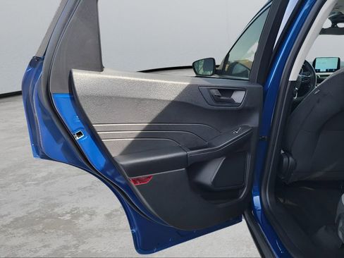 Used 2022 Ford Escape SE w/ Cold Weather Package image 27