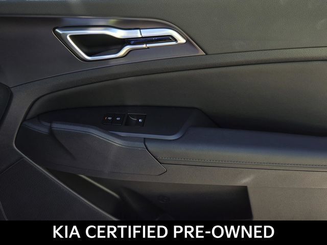 Certified 2026 Kia Sportage EX w/ EX Panorama Roof Package FWD image 8