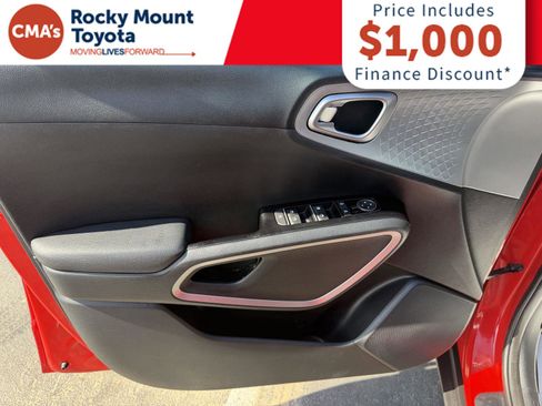 Used 2022 Kia Soul LX w/ Technology Package image 10