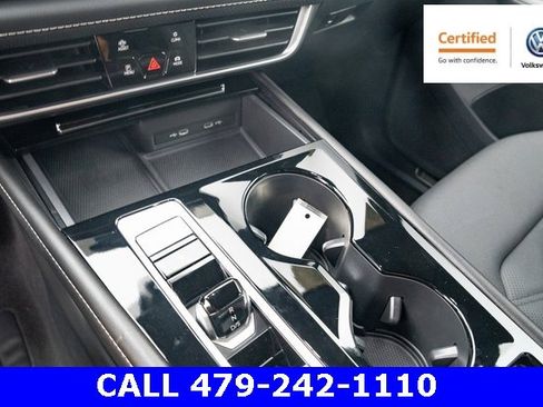 Certified 2024 Volkswagen Atlas Cross Sport SE image 22