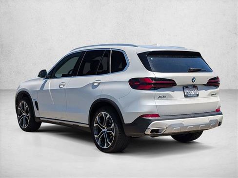 Certified 2026 BMW X5 sDrive40i w/ Parking Assistance Package RWD image 7