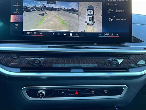 Used 2024 BMW X5 xDrive40i image 32