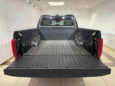 Used 2023 Toyota Tundra SR5 w/ SR5 Convenience Package AWD/4WD image 5