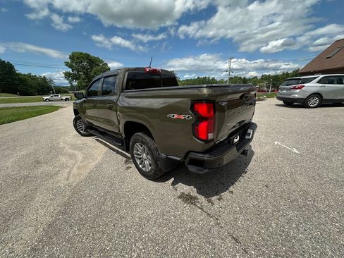 Used 2024 Chevrolet Colorado LT w/ LT Convenience Package III AWD/4WD image 3